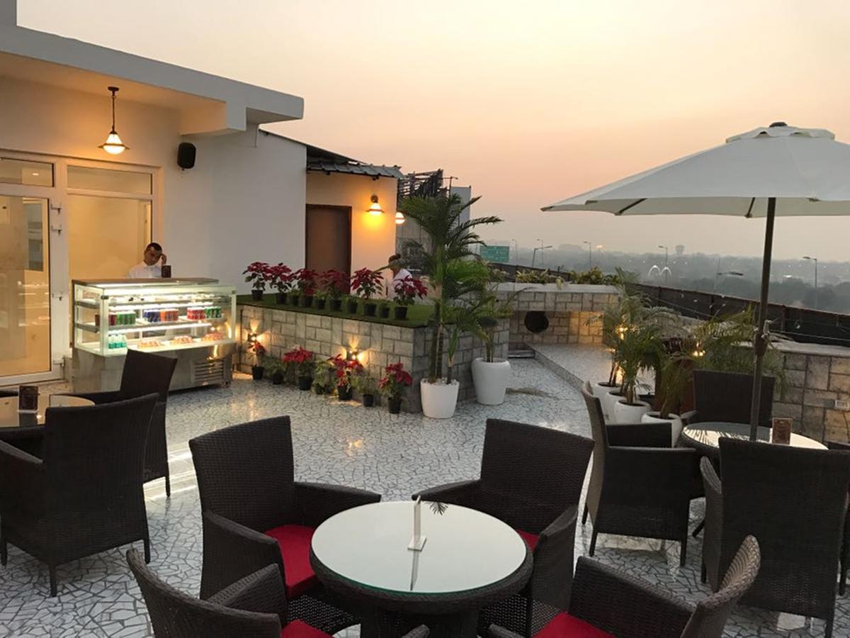 Hotel Shanti Palace Mahipalpur Nové Dillí Exteriér fotografie